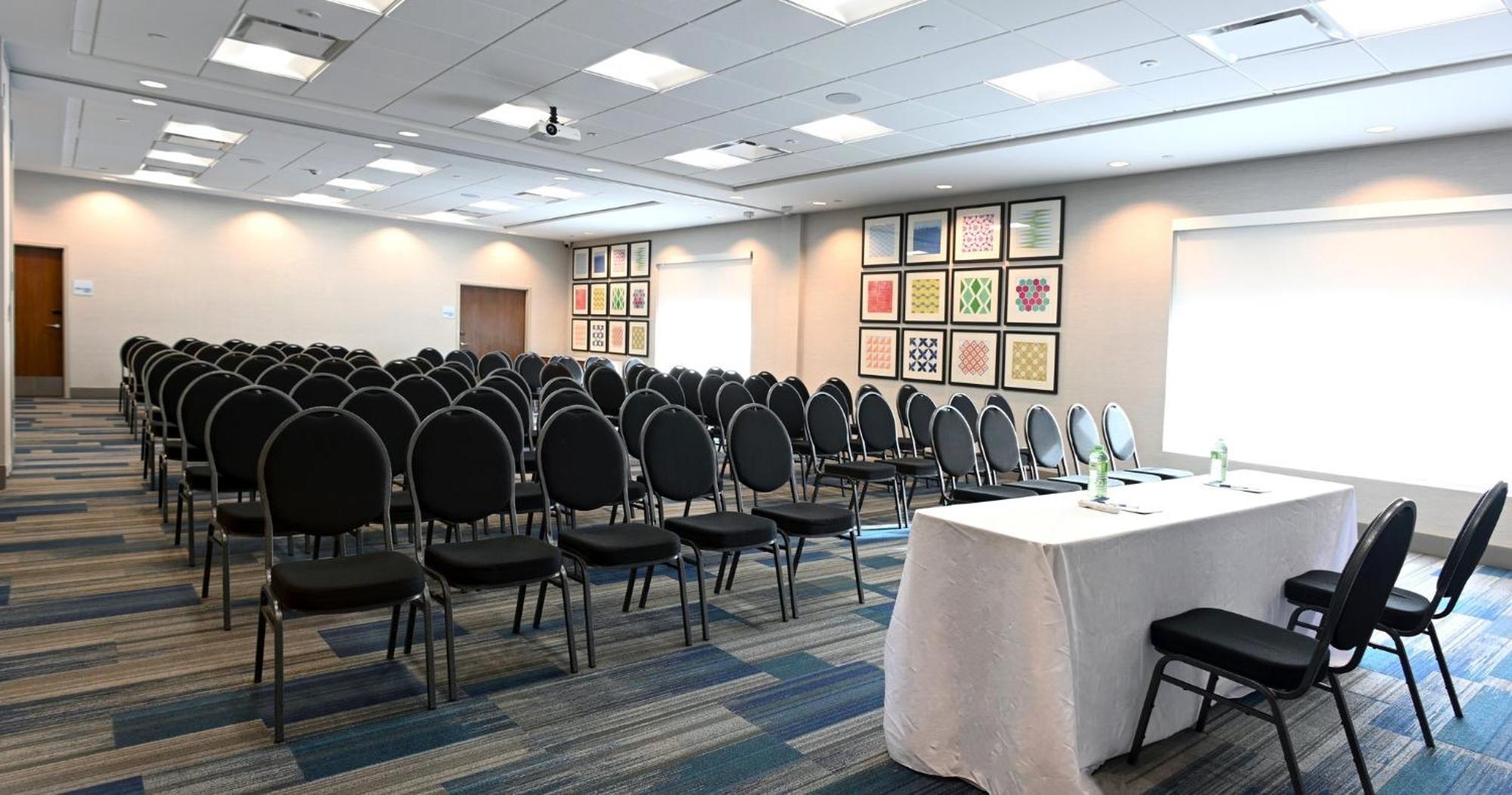Holiday Inn Express & Suites - Aurora By Ihg מראה חיצוני תמונה